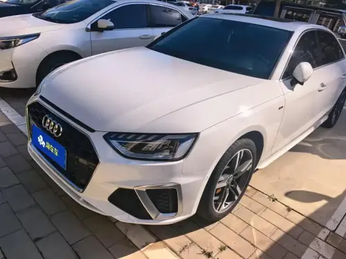 Audi A4, 2021