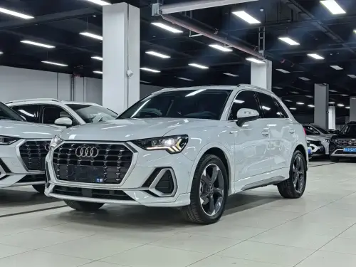 Audi Q3, 2023