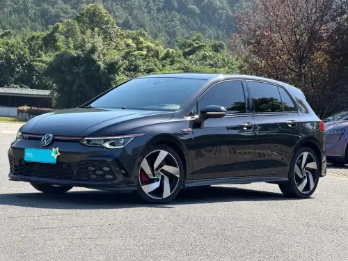 Volkswagen Golf GTI, 2022