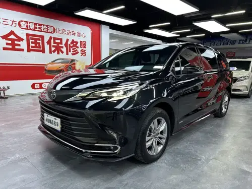 Toyota Sienna, 2025