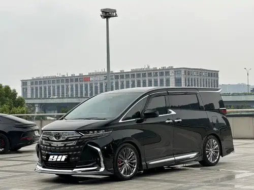 Toyota Alphard, 2024