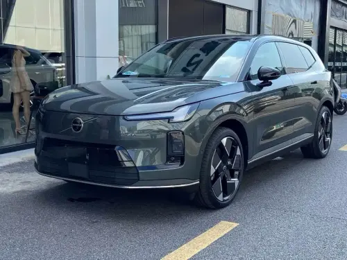 Volvo XC70, 2025