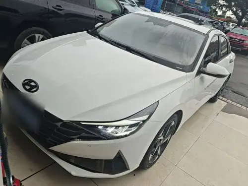 Hyundai Elantra, 2023