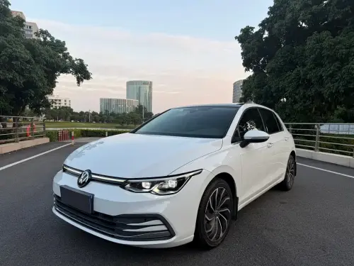 Volkswagen Golf, 2021