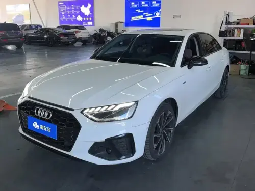 Audi A4, 2022