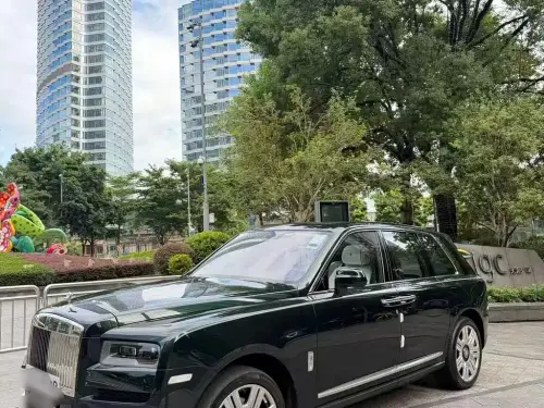 Rolls-Royce Cullinan, 2021