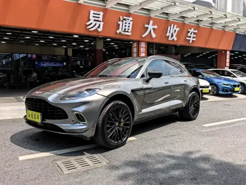 Aston Martin DBX, 2022