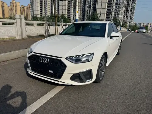Audi A4, 2022