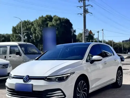 Volkswagen Golf, 2021