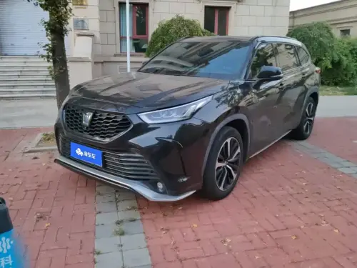 Toyota Crown Kluger, 2021