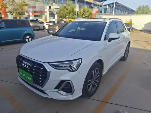 Audi Q3, 2022