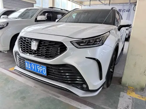 Toyota Crown Kluger, 2023
