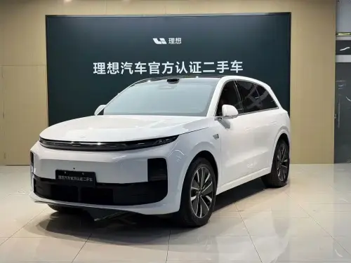 Li Auto L6, 2025
