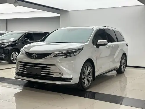 Toyota Sienna, 2024