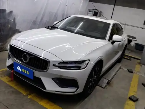 Volvo S60, 2021