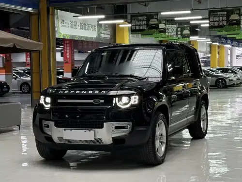 Land Rover Defender, 2024