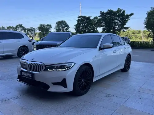 BMW 3-Series, 2021
