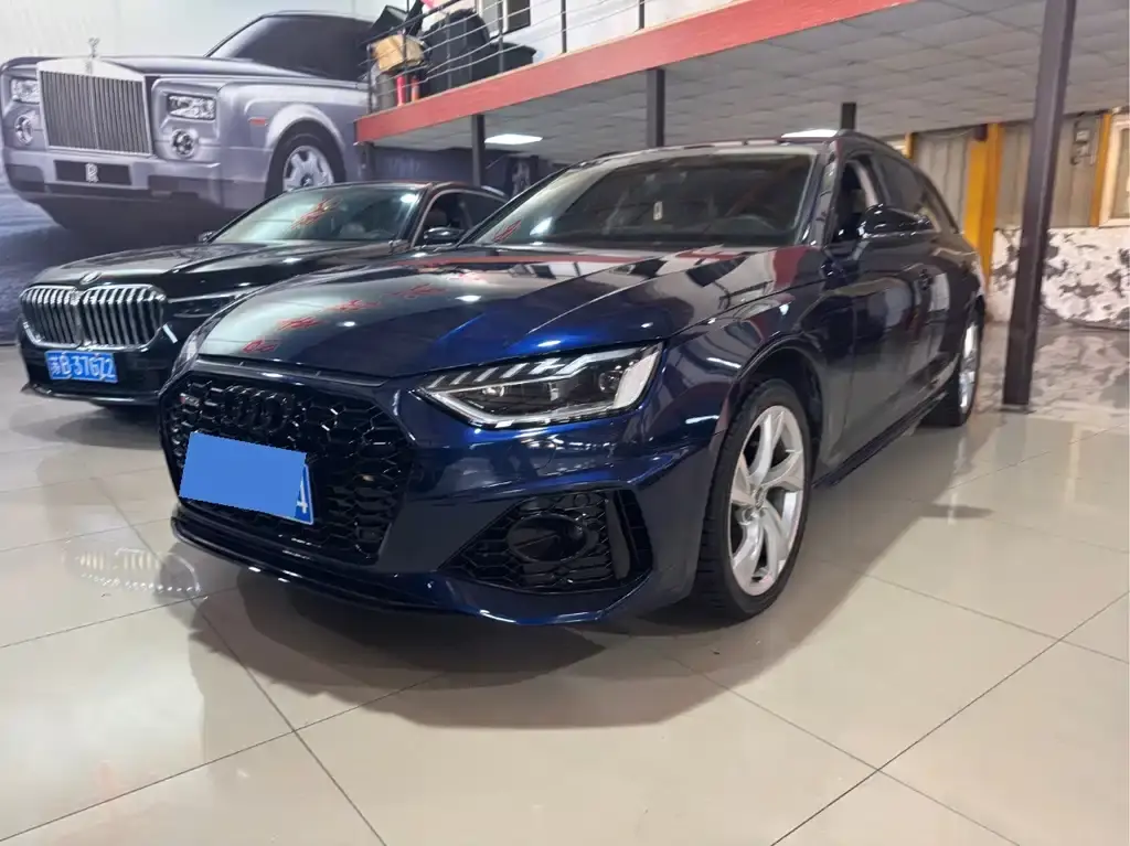 Audi A4, 2022