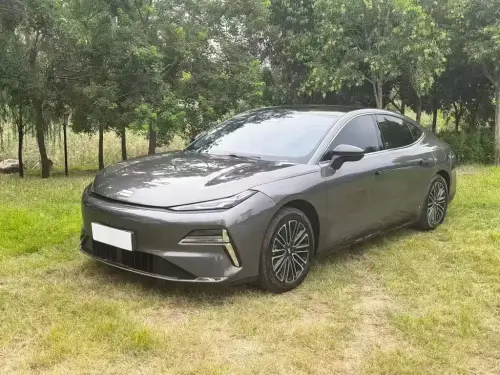 Geely Galaxy Xingyao 8, 2025