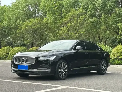 Volvo S90, 2022