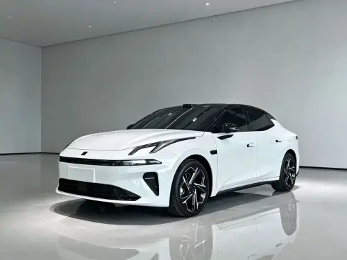 Lynk & Co 07, 2025