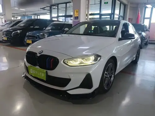 BMW 1-Series, 2021
