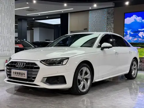 Audi A4, 2021