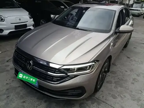Volkswagen Sagitar, 2023