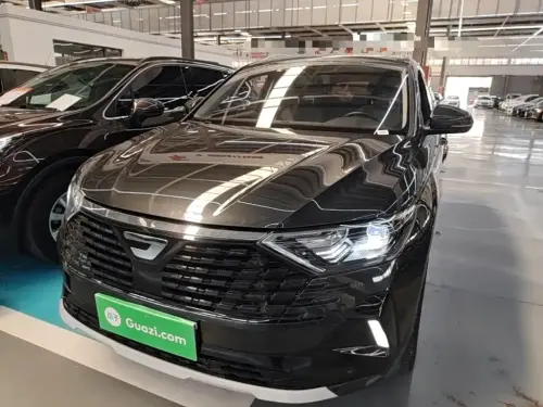 Jetta VS7, 2025