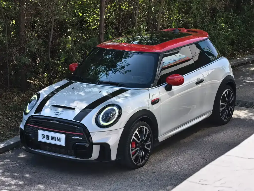 Mini MINI JCW, 2022
