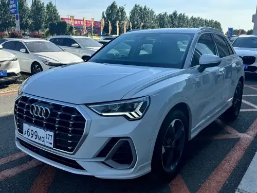 Audi Q3, 2022