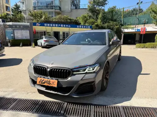 BMW 5-Series, 2022