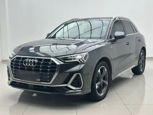Audi Q3, 2022