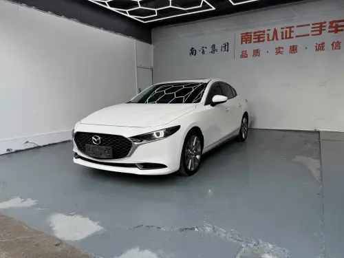 Mazda Mazda3 Axela, 2024