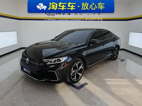 Volkswagen Passat, 2023