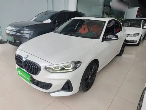 BMW 1-Series, 2021