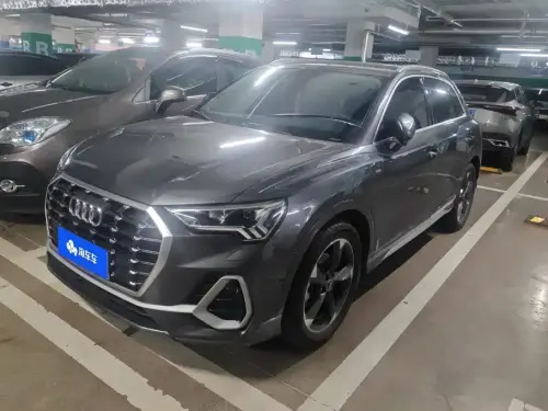 Audi Q3, 2022