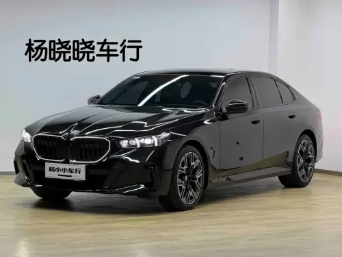 BMW 5-Series, 2026