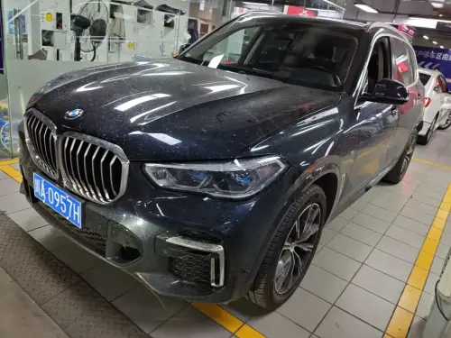 BMW X5, 2023