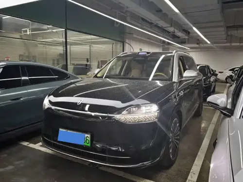 AITO M9, 2025