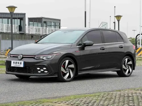 Volkswagen Golf GTI, 2023