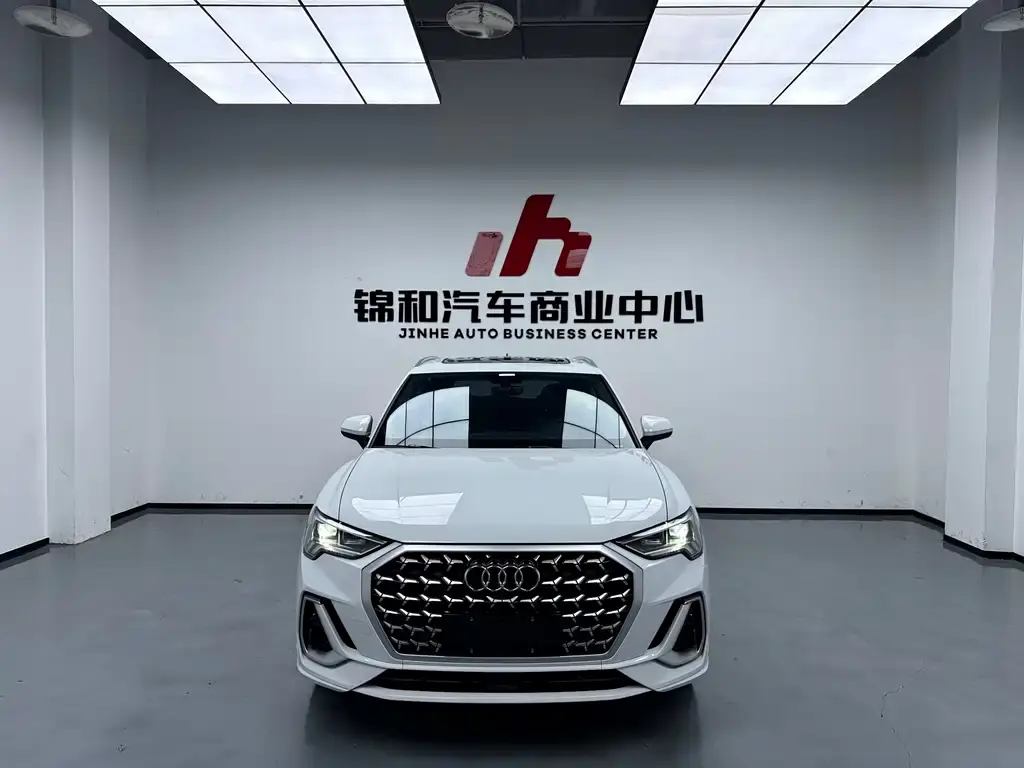 Audi Q3, 2025