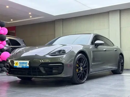 Porsche Panamera, 2023