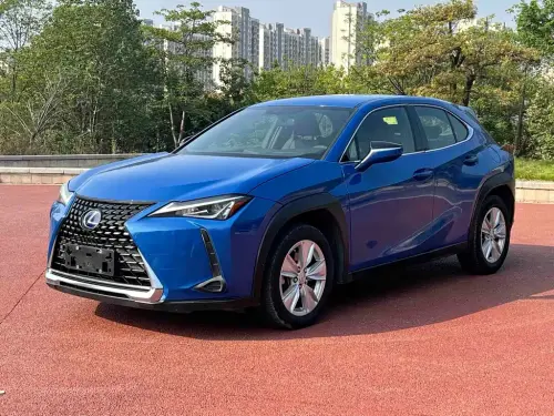 Lexus UX, 2021