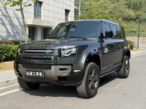 Land Rover Defender, 2023