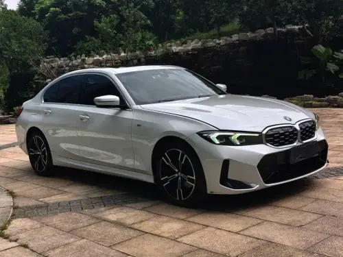BMW 3-Series, 2023