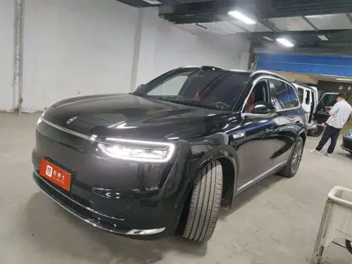 AITO M7, 2025