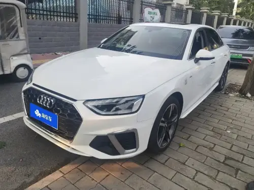 Audi A4, 2021