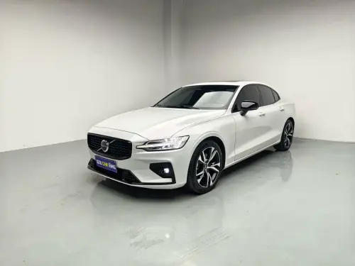Volvo S60, 2023