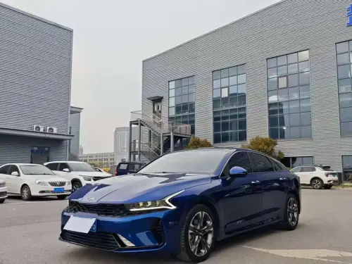 Kia K5, 2021